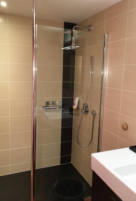 L'Aparté Nancy Esterno foto